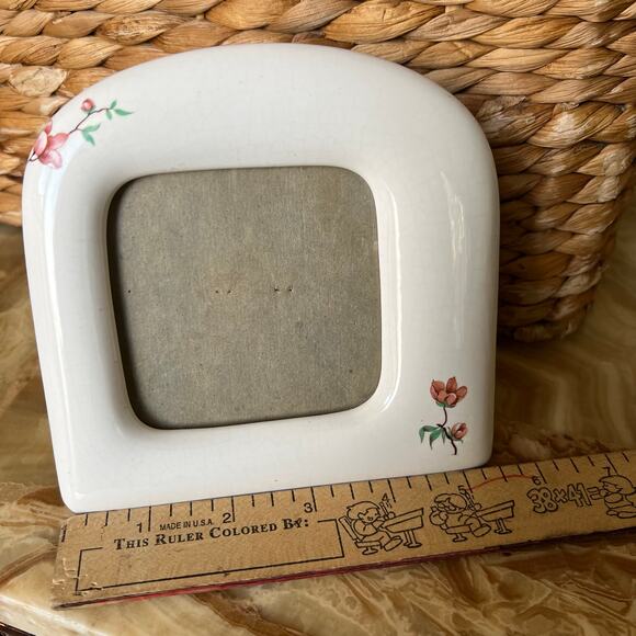 Small Floral Ceramic Frame - Picture 2 of 5